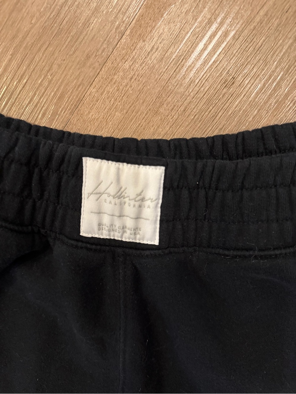 Hollister lounge shorts - Picture 2 of 4